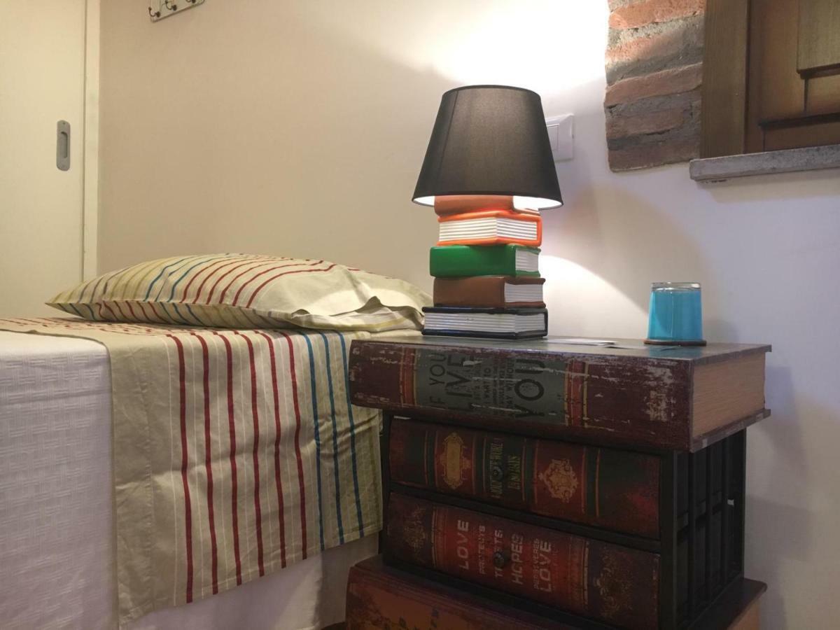 Single Room,971338411:JPEG