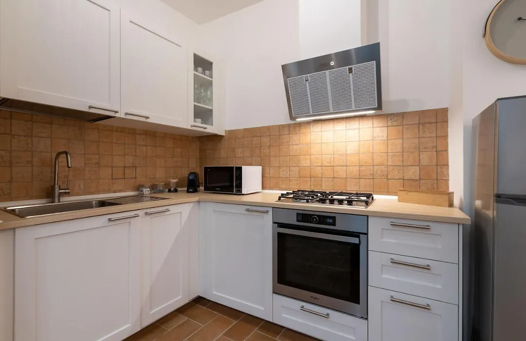 Centro Storico-Wifi-Netflix - Appartamento Elegante-1