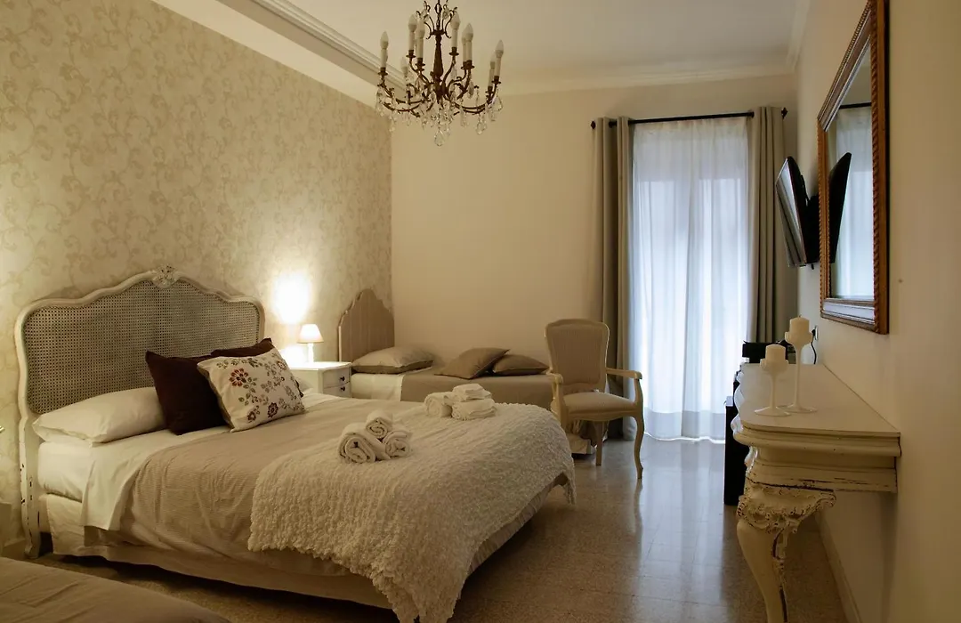 Palazzo Alessandrini Guest House-1
