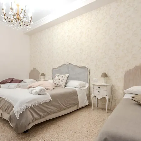 Palazzo Alessandrini Guest House-3