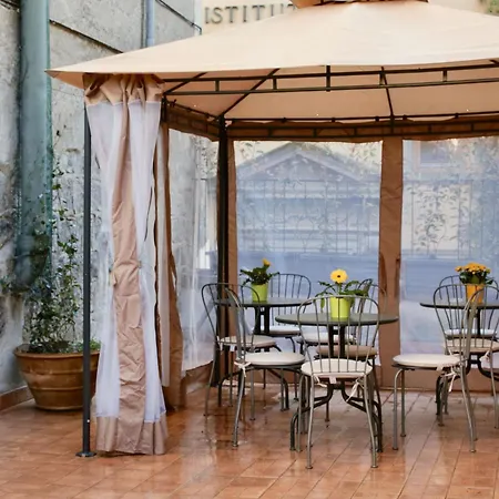 Palazzo Alessandrini Guest House-2