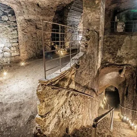 casa nel centro storico viterbo fornito di tutto-2