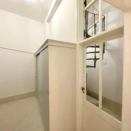 Guest House A Via dei Pellegrini-2