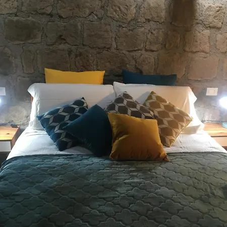 Le Carezze Home-3